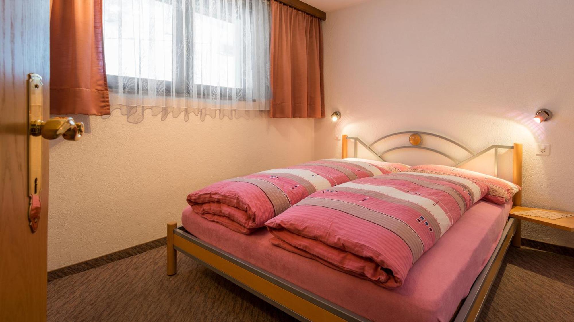 Ferienhaus Adonis Saas-Grund Camera foto