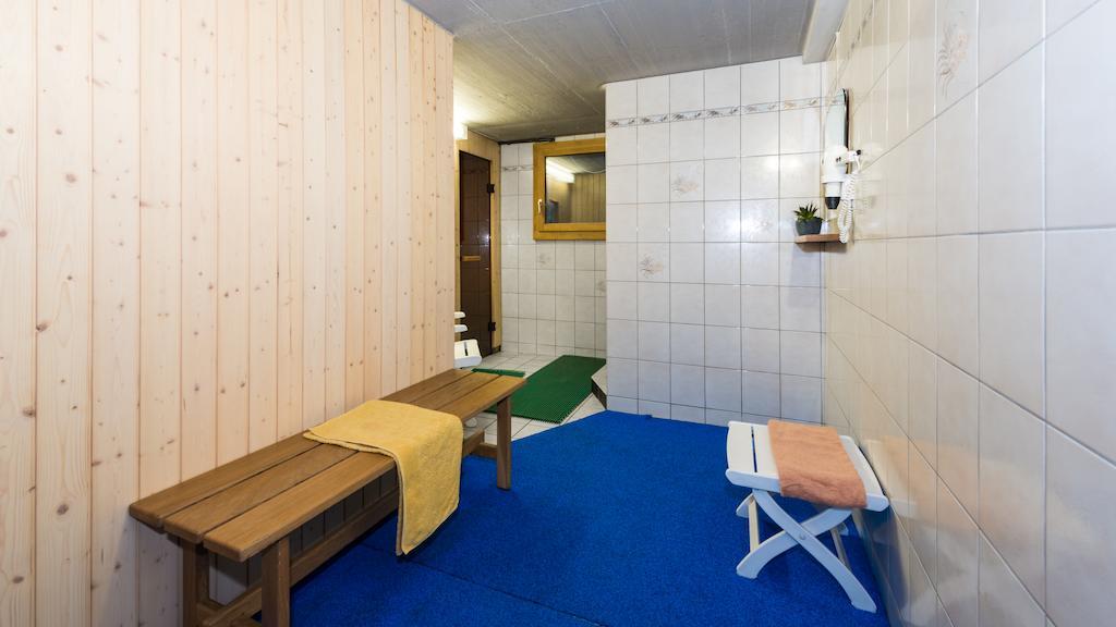 Ferienhaus Adonis Saas-Grund Esterno foto